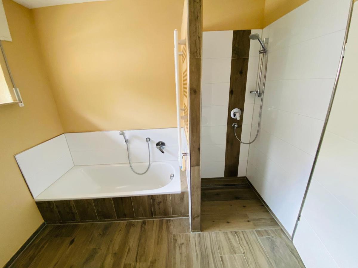 Generous Apartment I 7 Beds I 110 Sqm I Fast Internet Падерборн Екстериор снимка