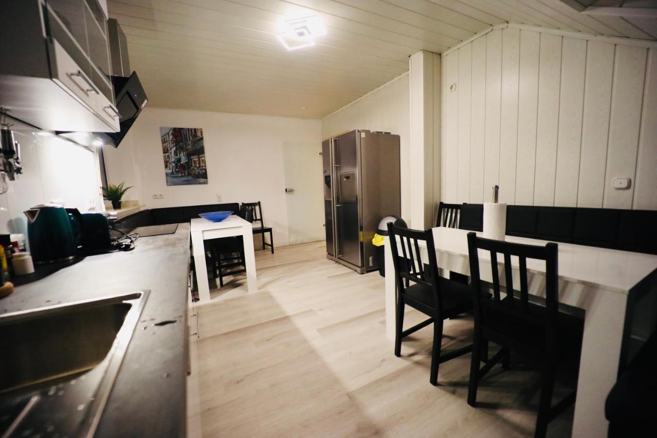 Generous Apartment I 7 Beds I 110 Sqm I Fast Internet Падерборн Екстериор снимка
